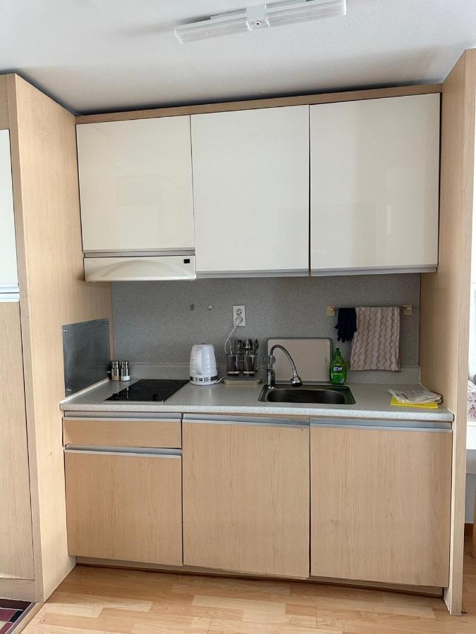 Hongdae Guesthouse 1Min From Hongik Uni Station Exit #1 Seul Esterno foto